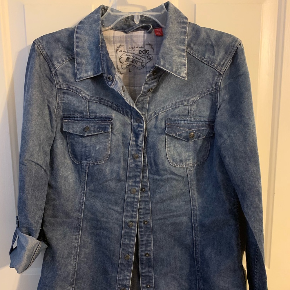 Used edc by Espirit large size (juniors)